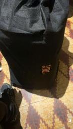 Ik verkoop deze jbl 120 gebruik nooit 300€ licht bespreekbaa, Ophalen, Zo goed als nieuw