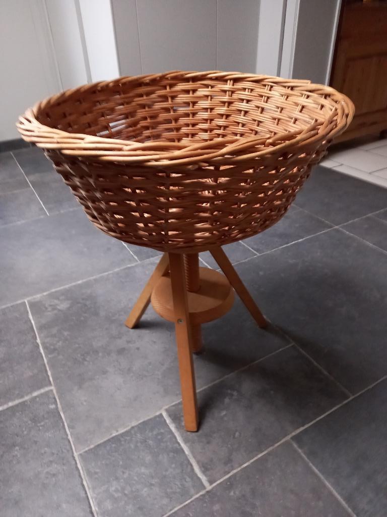 Panier de présentation sur châssis en bois, Enlèvement