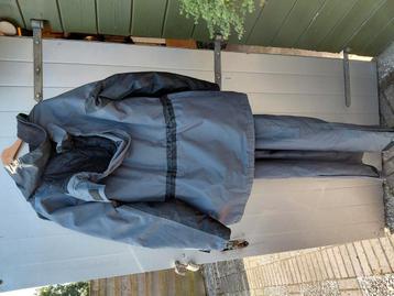 Winterpak voor visser . beschikbaar voor biedingen