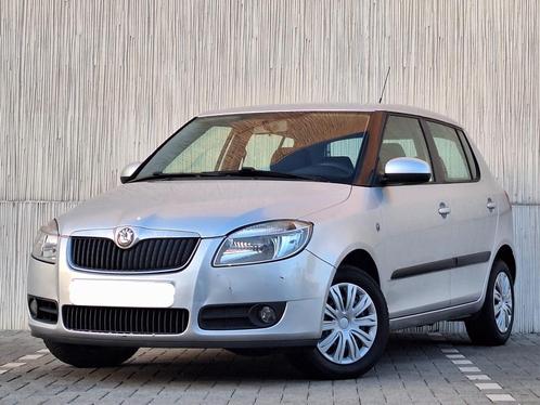 Skoda Fabia 1.2i Airco / Euro5 /168km / Essence / 2009, Auto's, Skoda, Bedrijf, Te koop, Fabia, Isofix, Radio, USB, Benzine, Berline
