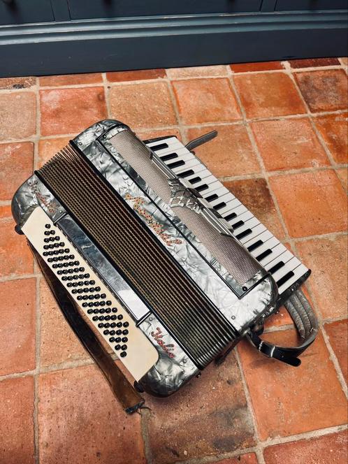 Klassieke accordeon, Muziek en Instrumenten, Accordeons, Gebruikt, Ophalen