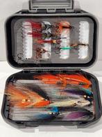 17 tube and treble hook fly  ,  mouche in vliegen doos, Watersport en Boten, Ophalen of Verzenden