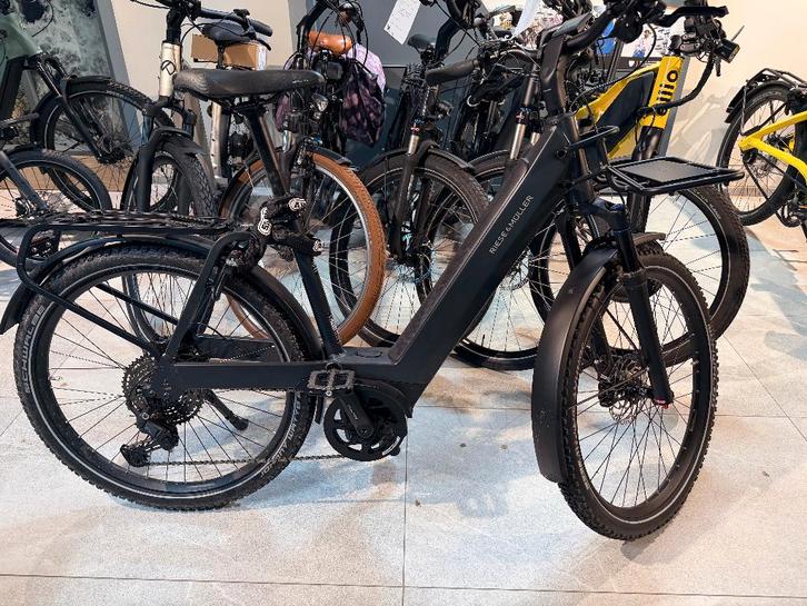 Riese & Müller Nevo4 GT Touring, Fietsen en Brommers, Elektrische fietsen, Zo goed als nieuw, Riese & Müller, 47 tot 51 cm, 50 km per accu of meer