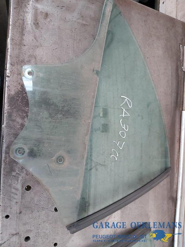 zij ruit links en rechts achter peugeot 307cc, Auto-onderdelen, Ruiten en Toebehoren, Peugeot, Gebruikt, ARN erkend, Ophalen of Verzenden