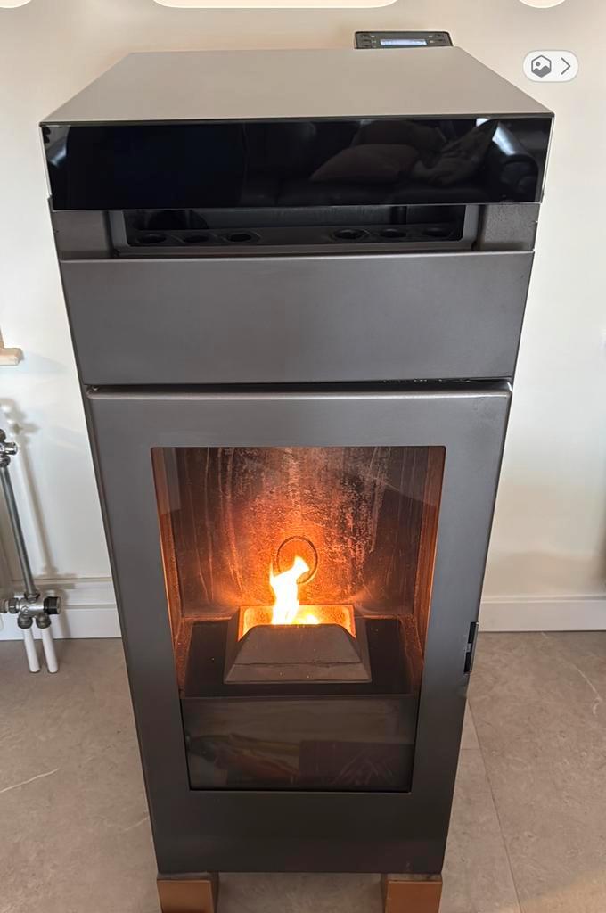 Thermorossi Mood 10 kW, Maison & Meubles, Poêles, Utilisé, Autoportant, Poêle à granulés, Autres carburants, Enlèvement