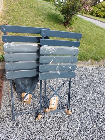 Lot de 2 chaises de jardin neuves