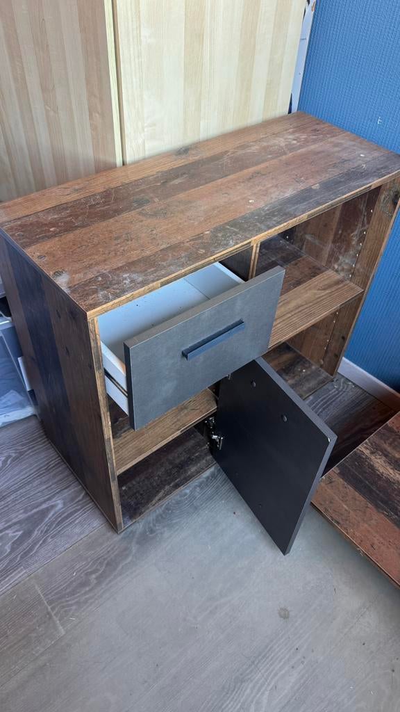 Mooie bureaukast, Huis en Inrichting, Bureaus, Ophalen, Gebruikt, Bureau