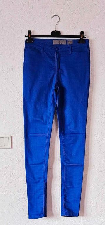 Pantalon VERO MODA slim bleu taille 38 beschikbaar voor biedingen