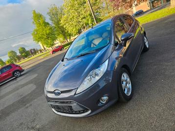 Ford Fiesta 1.6Tdci#Euro5#5Portes#Clim#Cuir#Jantes#Propre, Cuir, Beige, Entreprise, 5 portes