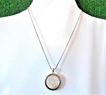 Avon: zeer mooie hanger, echt parelmoer aan ketting beschikbaar voor biedingen