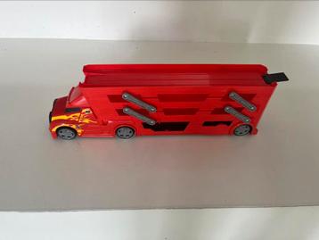Hotwheels megatruck transformer beschikbaar voor biedingen
