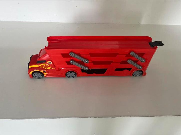 Hotwheels megatruck transformer, Kinderen en Baby's, Speelgoed |Speelgoedvoertuigen, Zo goed als nieuw, Ophalen