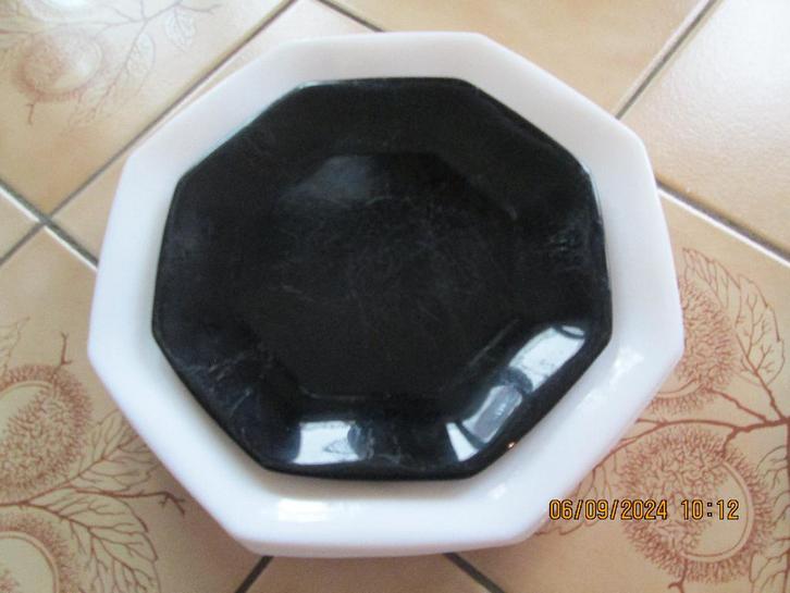 Service de table – Assiettes hexagonales en Arcopal, Maison & Meubles, Cuisine | Vaisselle, Utilisé, Service complet, Uni, Autres matériaux