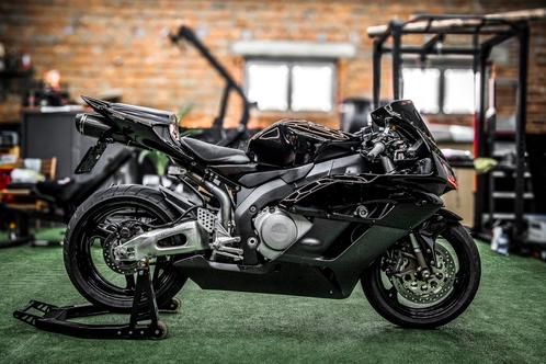 Honda cbr 1000rr - Fireblade - NIEUWSTAAT, Motoren, Motoren | Honda, Particulier, Super Sport, meer dan 35 kW, Ophalen of Verzenden