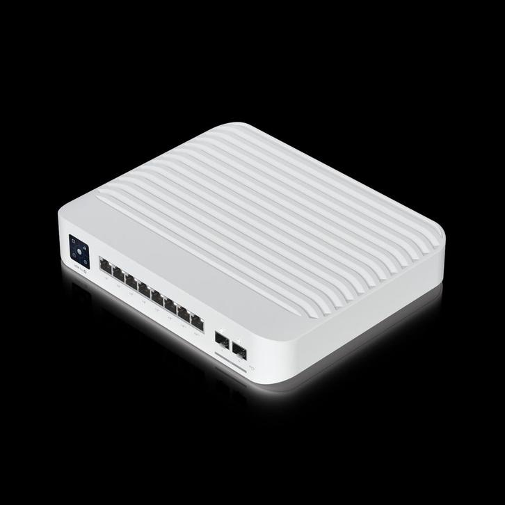 Ubiquiti UniFi USW-Enterprise-8-PoE (120W), Computers en Software, Netwerk switches, Zo goed als nieuw, Ophalen of Verzenden