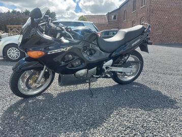 SUZUKI GSXF 750  2001 37400KM 1EIGENAAR  beschikbaar voor biedingen