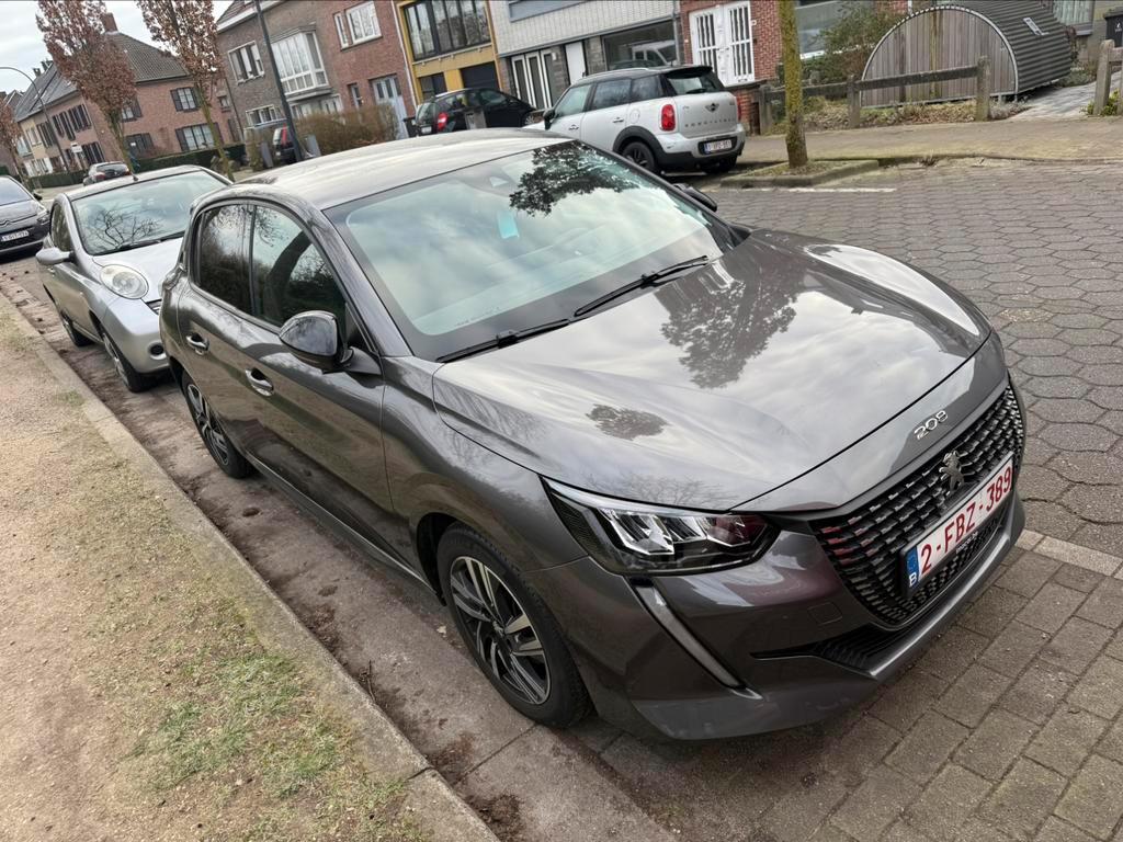 Peugeot 208 1.2 alure pack