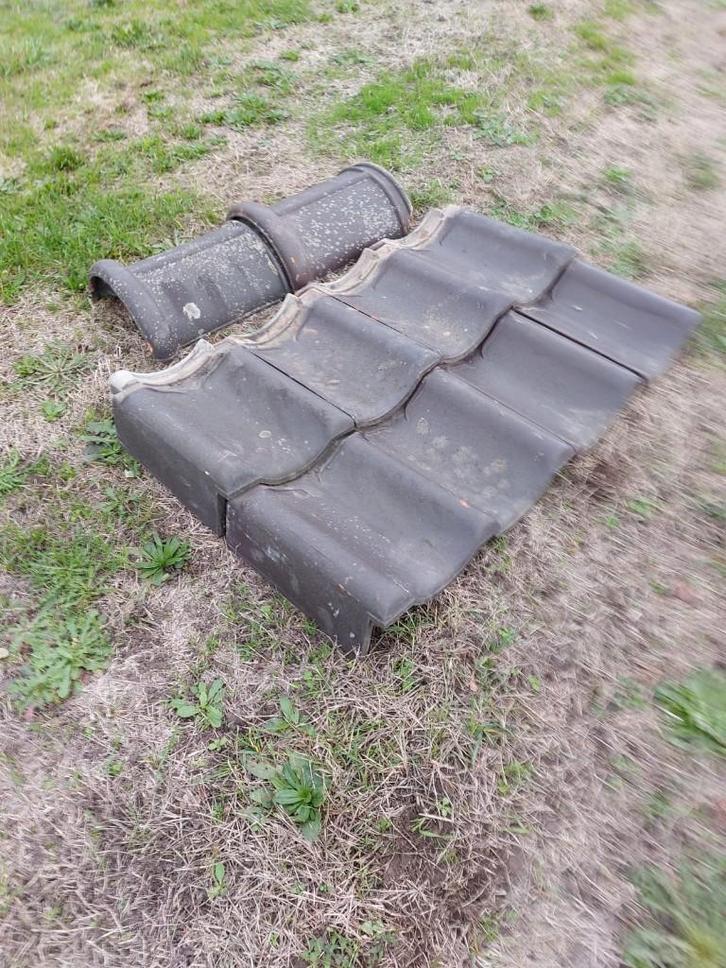 Mooie dakpannen te koop, Doe-het-zelf en Bouw, Dakpannen en Dakbedekking, Gebruikt, Dakpannen, Steen of Klei, Grijs, Ophalen