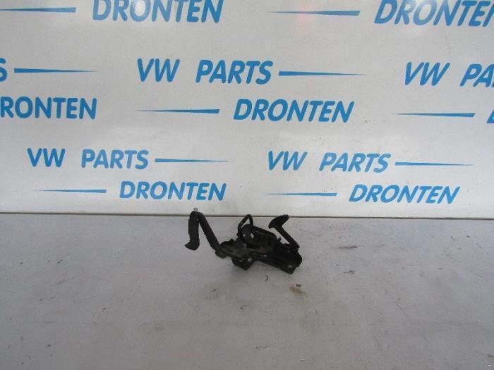 Mécanique de verrouillage capot d'un Audi A4, Autos : Pièces & Accessoires, Carrosserie & Tôlerie, Audi, Utilisé, 3 mois de garantie