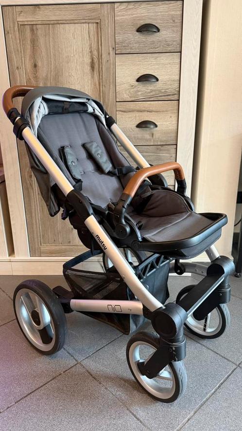 Mutsy nio north gray silver frame, Kinderen en Baby's, Buggy's, Gebruikt, Verstelbare rugleuning, Voetenzak, Ophalen