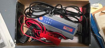 Chargeur de batterie pour voiture  neuf, Ophalen of Verzenden