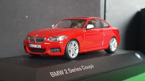 BMW F22 Série 2 Coupé 1/43, Hobby & Loisirs créatifs, Voitures miniatures | 1:43, Comme neuf, MiniChamps, Enlèvement ou Envoi