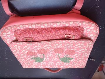 Coole boekentas van Jeune Premier  beschikbaar voor biedingen