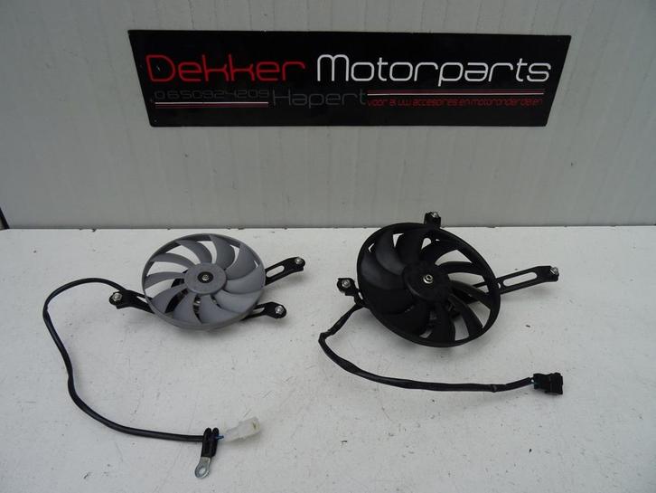 2x Koelvin / Koelvinnen / Ventialtor Yamaha MT-10 / SP 2016, Motoren, Onderdelen | Yamaha, Gebruikt, Ophalen of Verzenden