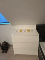 Witte ladenkast, Ophalen