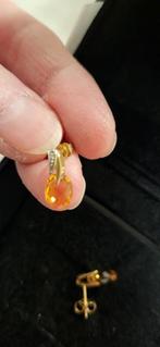 9k gouden oorbellen met citrien en  kleine briljanten, Handtassen en Accessoires, Oorbellen, Geel, Ophalen of Verzenden, Zo goed als nieuw