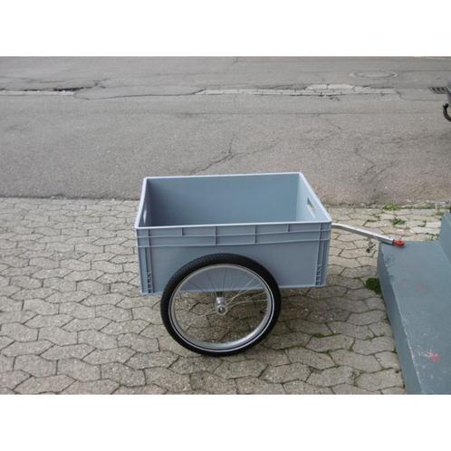 Carryfreedom Y frame + grote kunststof bak, Fietsen en Brommers, Fietsaccessoires | Aanhangwagens en Karren, Gebruikt, Bagagekar