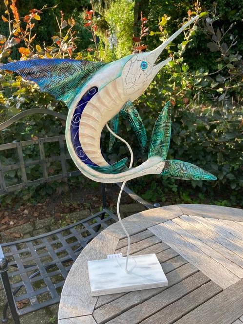ZWAARDVIS OP VOET 48 cm, Antiek en Kunst, Kunst | Beelden en Houtsnijwerken, Ophalen of Verzenden