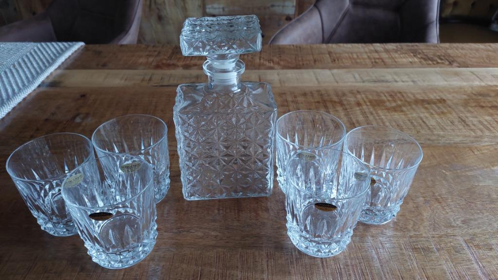 6 verres à whisky  en cristal d'Arques 25cl + bouteille, Verre ou Verres, Comme neuf, Enlèvement, Autres matériaux