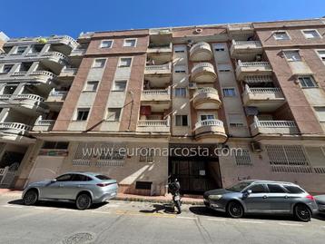 REF.T32666 Penthouse rénové à seulement 600 m de la mer  beschikbaar voor biedingen