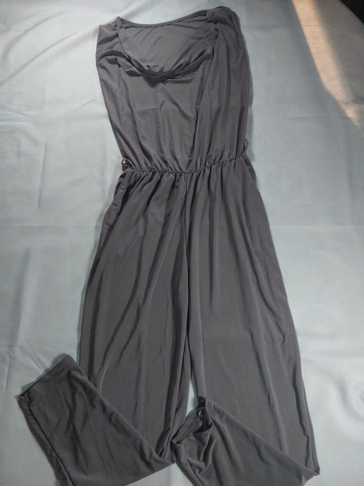 Combinaison grise élégante sans marque, Vêtements | Femmes, Combinaisons, Comme neuf, Taille 36 (S), Gris, Enlèvement ou Envoi