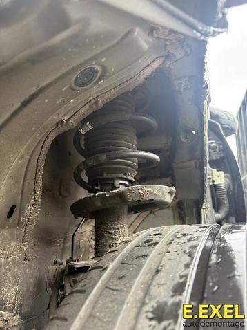 Schokdemper Links Mercedes A Klasse W177 A17732089 beschikbaar voor biedingen