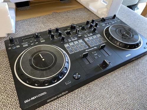 Pioneer DDJ-REV1 DJ-controller, Audio, Tv en Foto, Tuners, Zo goed als nieuw, Ophalen of Verzenden