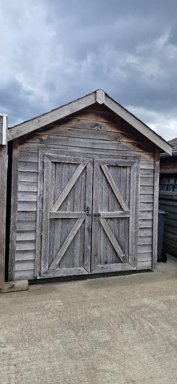 Berging (tuinhuis)eik  beschikbaar voor biedingen