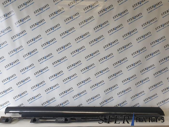 Jupe droite d'un Mercedes GLE, Autos : Pièces & Accessoires, Carrosserie & Tôlerie, Mercedes-Benz, Utilisé, 3 mois de garantie