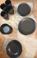 Lot de vaisselles noires, Ophalen, Zo goed als nieuw