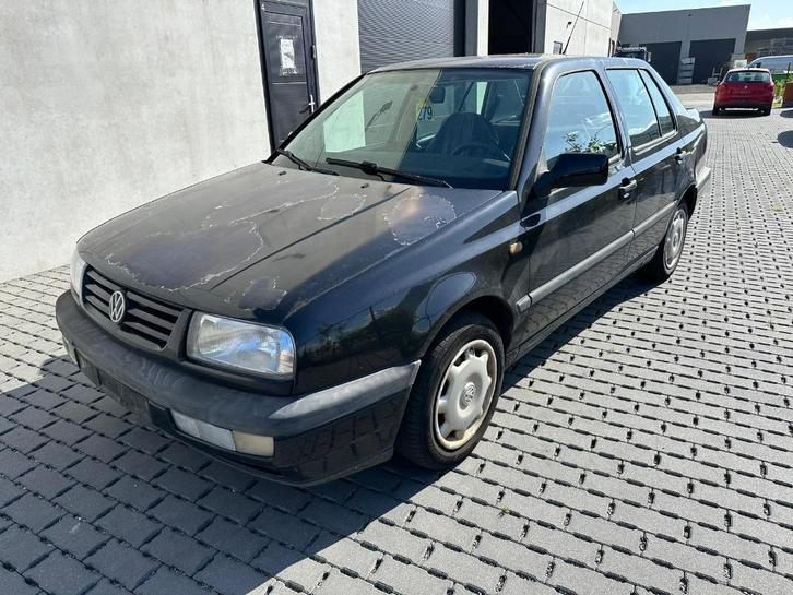 Volkswagen Vento 1.4 benzine OLDTIMER, Auto's, Volkswagen, Bedrijf, Te koop, Vento, Benzine, Berline, 5 deurs, Handgeschakeld