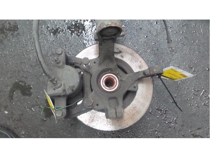 Fusee rechts-voor van een Renault Clio, Auto-onderdelen, Ophanging en Onderstel, Renault, Gebruikt, 3 maanden garantie, Ophalen of Verzenden