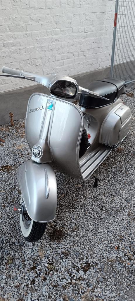 Vespa sprint 150cc, Fietsen en Brommers, Scooters | Vespa, Zo goed als nieuw, Ophalen