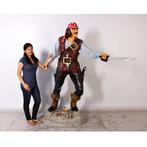 Piraat 180 cm - piratenbeeld met zwaard