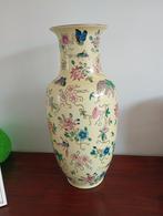 Mooie Chinese vaas met de hand geschildert, Ophalen