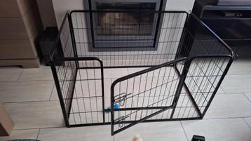 Ren voor hond, zwart beschikbaar voor biedingen