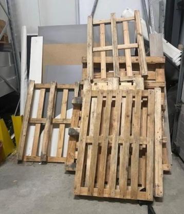 Gratis Paletten beschikbaar voor biedingen