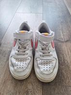 Nike sneakers maat 30, Kinderen en Baby's, Ophalen, Gebruikt