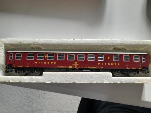 20 Prefo/Piko 426/62 H0 Restaurantrijtuig 'Mitropa', Hobby en Vrije tijd, Modeltreinen | H0, Zo goed als nieuw, Wagon, Gelijkstroom