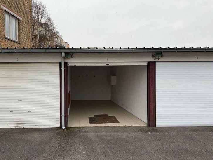 TE KOOP – Garagebox Mariakerke (Nieuwpoortsesteenweg), Immo, Garages & Places de parking, Ostende